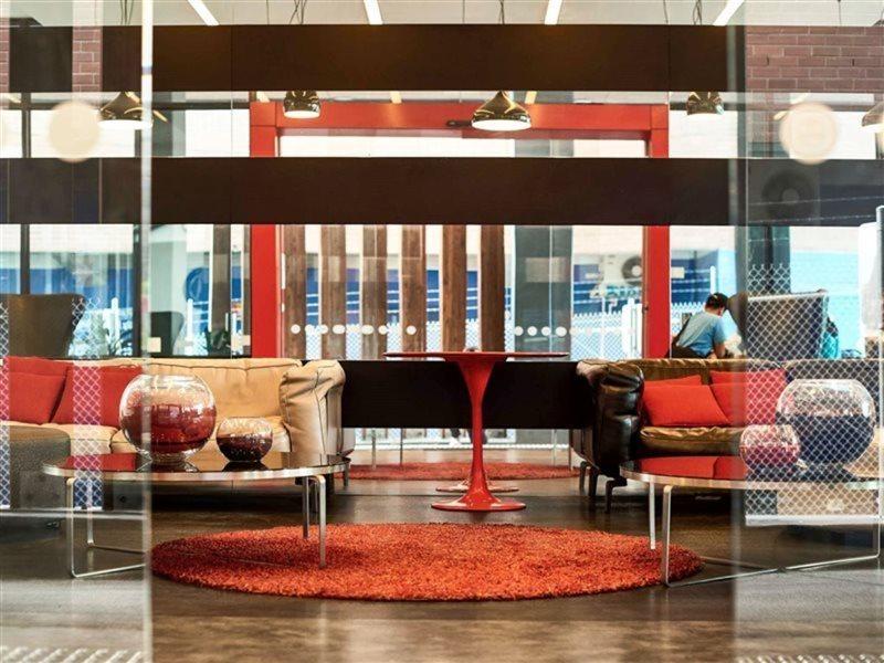 Essence Hotel Carlton Мельбурн Экстерьер фото